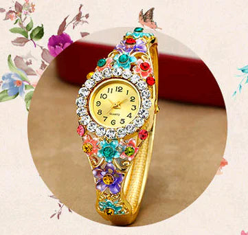 Fashionable Women's Student Bracelet Watch with Diamonds